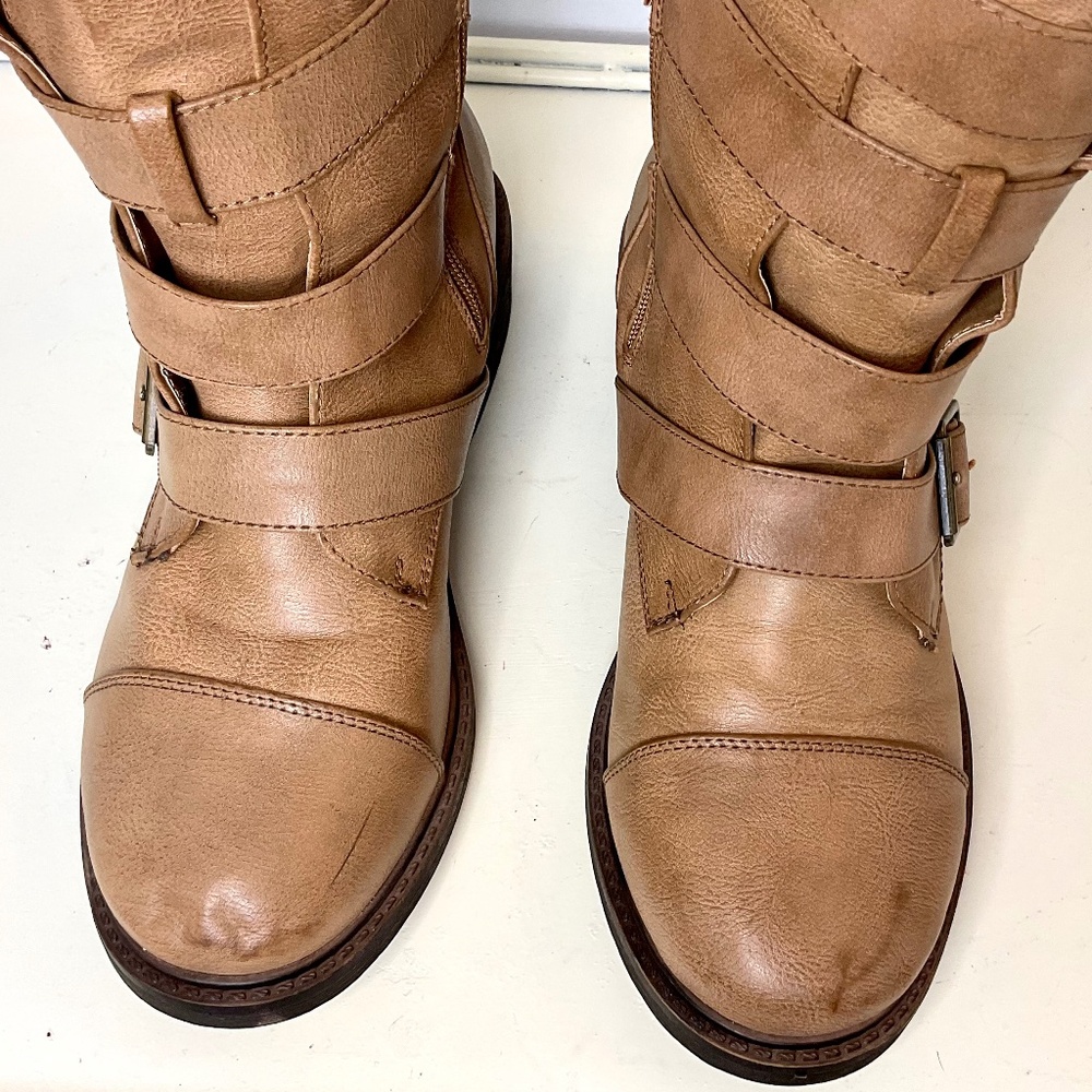 Torrid Buckle Moto Boots Size 8 Wide Tan Wide Calf Knee High Boot - Picture 4 of 14